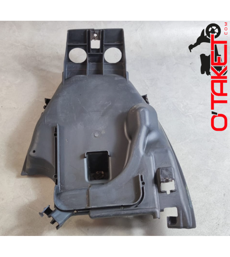 Passage de roue/Garde de boue arrière X8R-S origine HONDA Accueil sur le site du spécialiste des deux roues O-TAKET.COM Passage de roue/Garde de boue arrière X8R-S origine HONDA Accueil sur le site du spécialiste des deux roues O-TAKET.COM