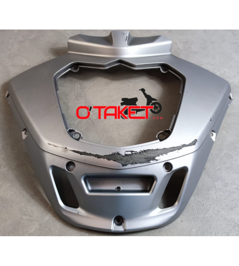 Entourage de grille de radiateur MP3 origine PIAGGIO 300/350/400/500 Accueil sur le site du spécialiste des deux roues O-TAKE...